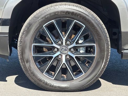Certified 2025 Lexus GX 550 w/ Accessory Package (Z1) AWD/4WD image 37