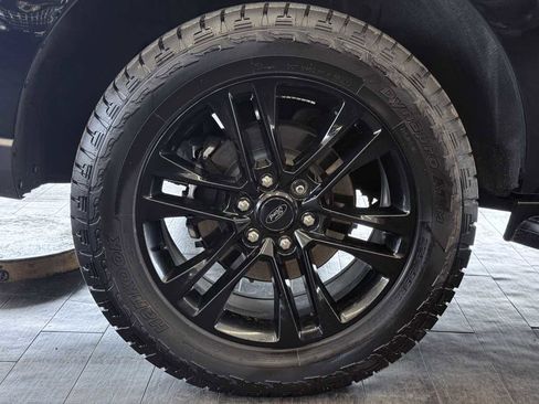 Used 2024 Ford Expedition XLT AWD/4WD image 33