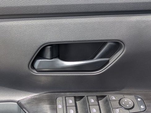 Used 2025 Nissan Kicks S w/ Charging Package FWD image 13