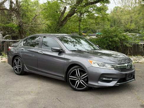 Used 2017 Honda Accord Sport image 1