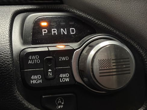 Used 2019 RAM 1500 Big Horn AWD/4WD image 19