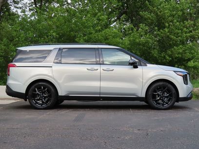 New 2026 Kia Carnival SX