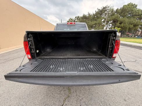 Used 2017 RAM 1500 Big Horn RWD image 34