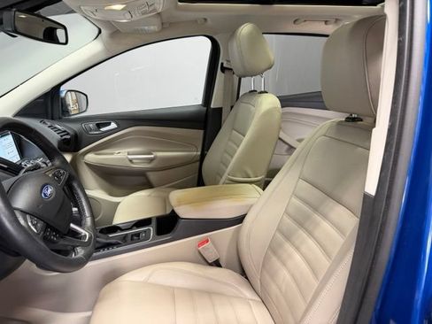 Used 2017 Ford Escape Titanium FWD image 16