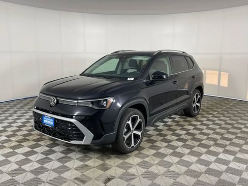 New 2025 Volkswagen Taos SEL image 1