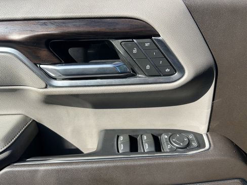 Used 2022 GMC Sierra 1500 SLT image 51