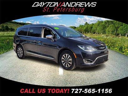 Certified 2020 Chrysler Pacifica Limited w/ Advanced Safetytec Group