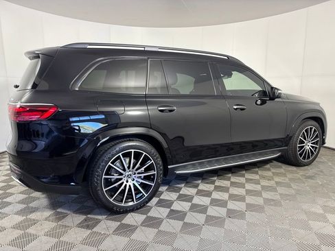 Certified 2025 Mercedes-Benz GLS 580 4MATIC w/ Acoustic Comfort Package image 7