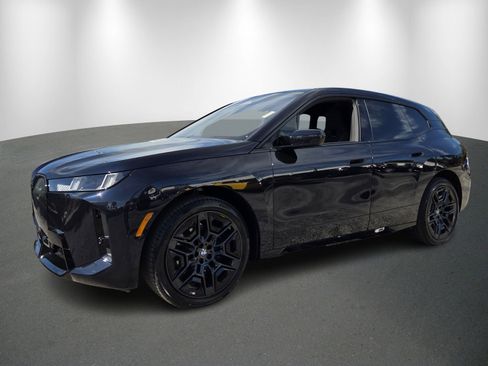 New 2026 BMW iX xDrive60 w/ M Sport Package image 3