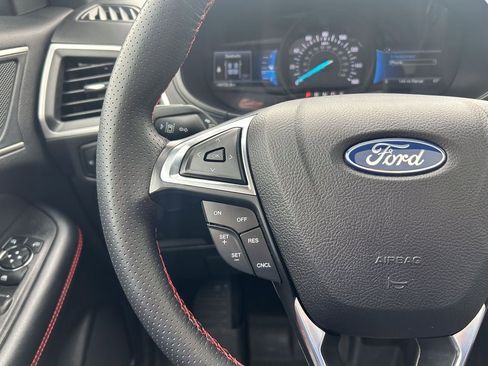 Certified 2023 Ford Edge ST-Line AWD/4WD image 30