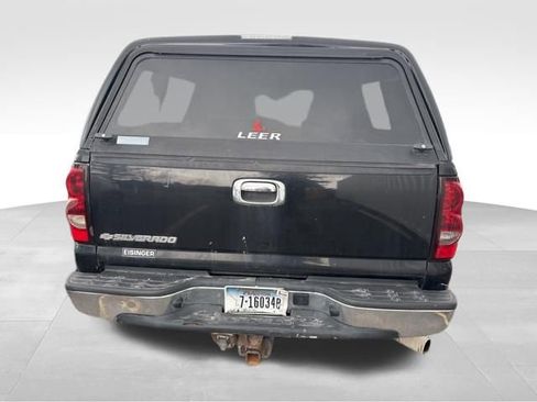 Used 2007 Chevrolet Silverado 2500 LT w/ Heavy-Duty Power Package image 17