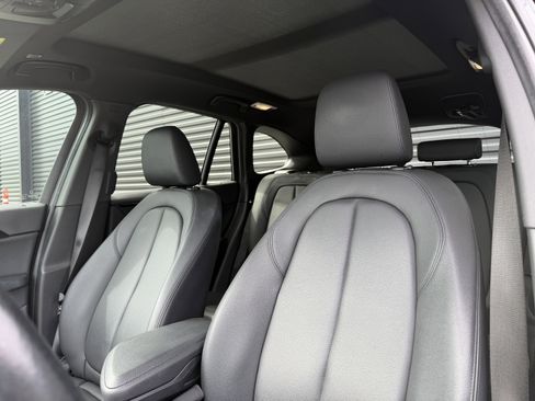 Used 2018 BMW X1 sDrive28i image 12