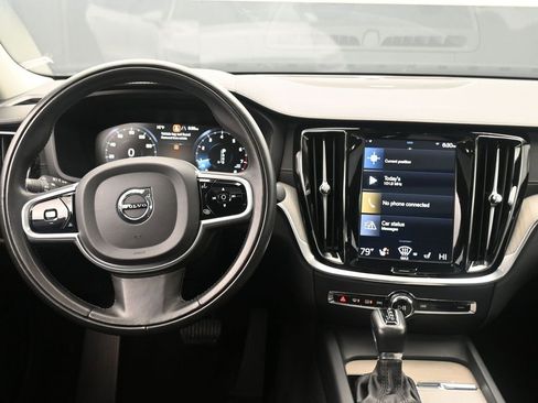 Used 2020 Volvo S60 T6 Inscription w/ Protection Package Premier image 11