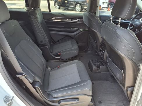 Used 2023 Jeep Grand Cherokee L Laredo w/ Luxury Tech Group I RWD image 10