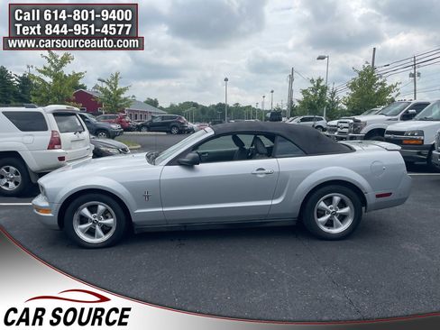 Used 2008 Ford Mustang Premium image 4