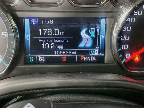 Used 2018 Chevrolet Suburban LT AWD/4WD image 13