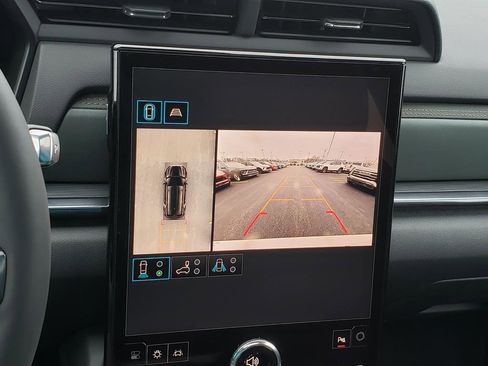 New 2026 GMC Terrain AT4 w/ Technology Package II image 18