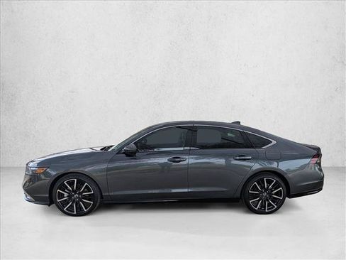 Certified 2023 Honda Accord Touring image 9