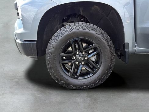 Used 2024 Chevrolet Silverado 1500 Custom Trail Boss w/ Dark Appearance Package AWD/4WD image 37