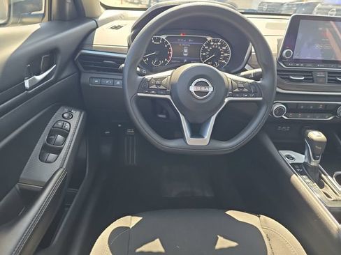 Certified 2024 Nissan Altima 2.5 SV FWD image 13