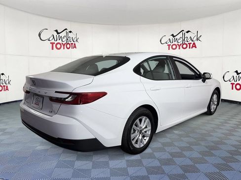 Used 2026 Toyota Camry LE FWD image 8