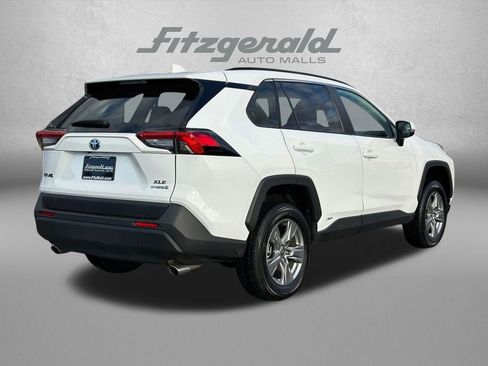 Used 2024 Toyota RAV4 XLE image 5