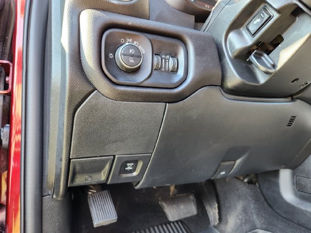 Used 2023 RAM 2500 Laramie AWD/4WD image 26