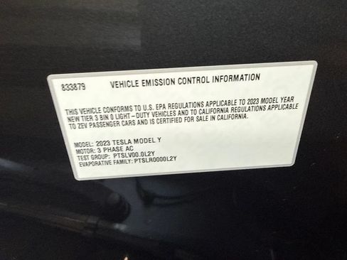 Used 2023 Tesla Model Y Long Range AWD/4WD image 65