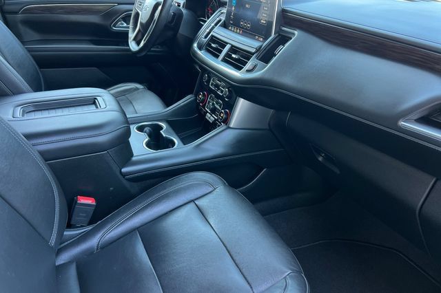 Used 2021 Chevrolet Suburban Z71 w/ Z71 Signature Package AWD/4WD image 19