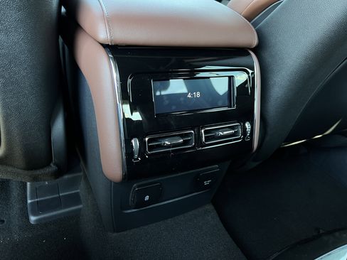 New 2025 Lincoln Aviator Reserve w/ Luxury Package image 28