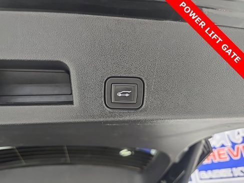 Used 2025 Buick Enclave Preferred image 22