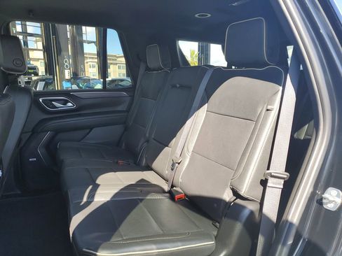 Used 2024 GMC Yukon SLT image 14