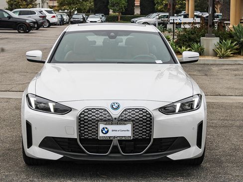 Certified 2025 BMW i4 xDrive40i AWD/4WD image 2