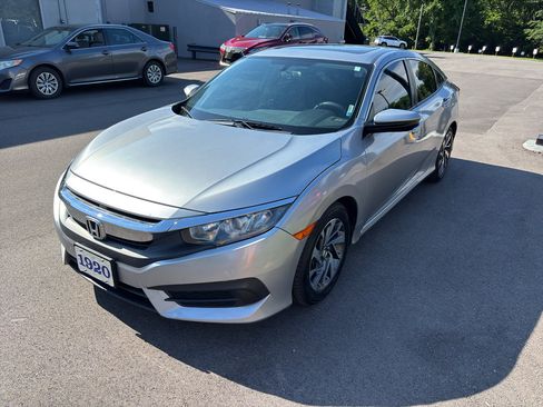 Used 2017 Honda Civic EX image 2