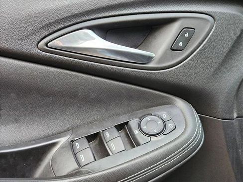 Used 2025 Buick Encore GX Preferred FWD image 24