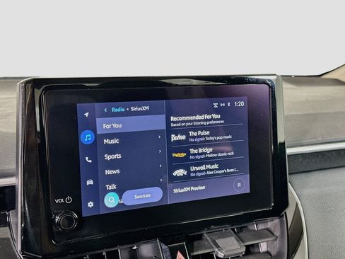 Used 2025 Toyota Corolla LE FWD image 21