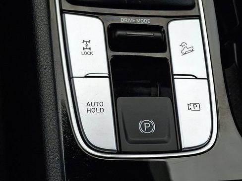 Used 2024 Hyundai Santa Cruz Limited AWD/4WD image 25