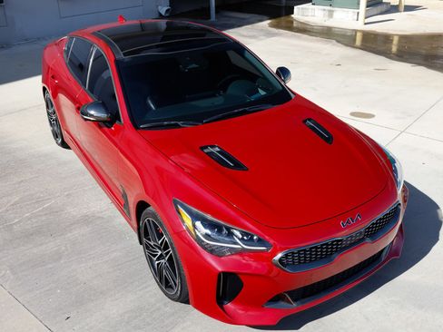 Used 2022 Kia Stinger GT2 image 20