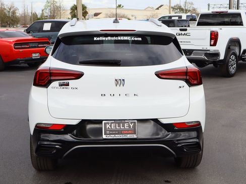 Certified 2024 Buick Encore GX Sport Touring image 7