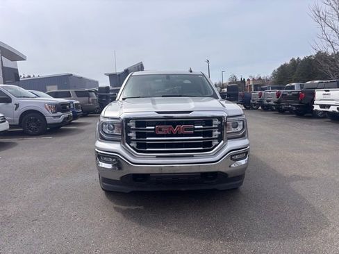 Used 2018 GMC Sierra 1500 SLT w/ SLT Premium Package AWD/4WD image 3