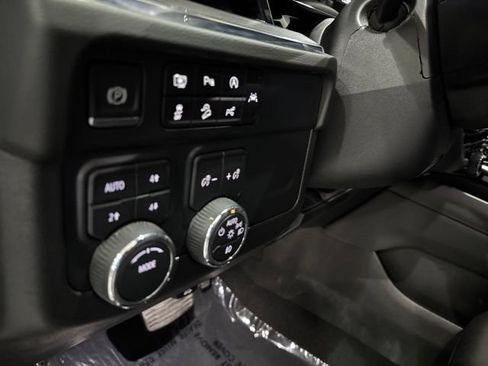 Certified 2025 Chevrolet Tahoe Z71 AWD/4WD image 17