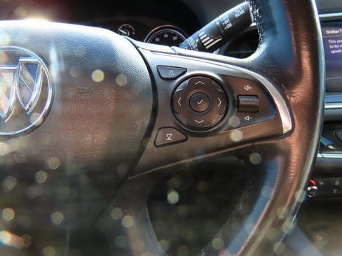 Used 2020 Buick Enclave Essence w/ Sport Touring Edition image 34