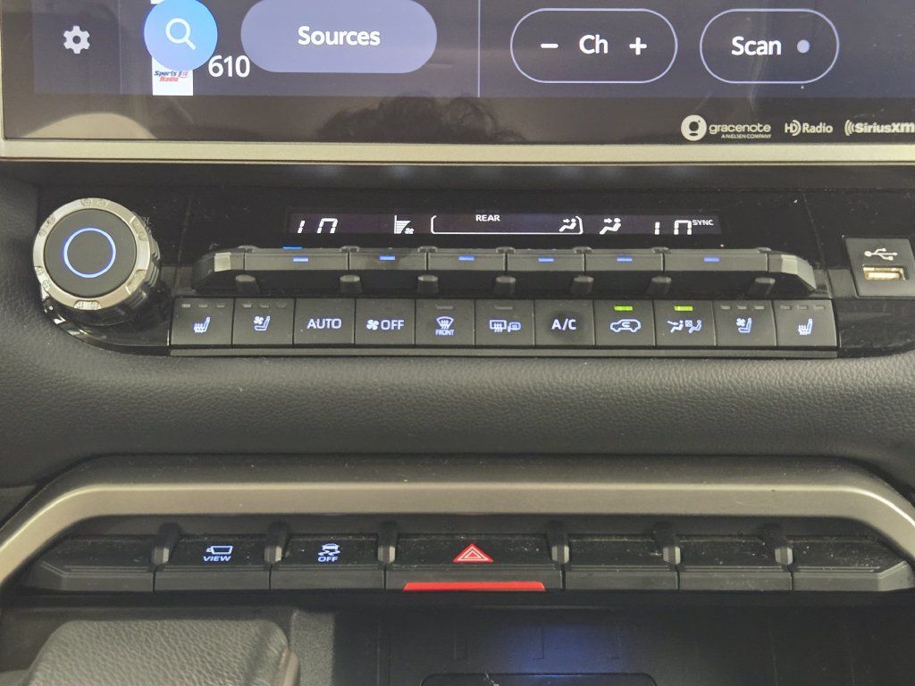 Used 2023 Toyota Sequoia Limited AWD/4WD image 20