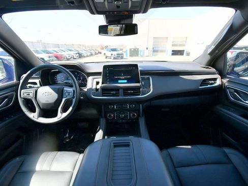 Used 2023 Chevrolet Tahoe RST w/ Luxury Package AWD/4WD image 3