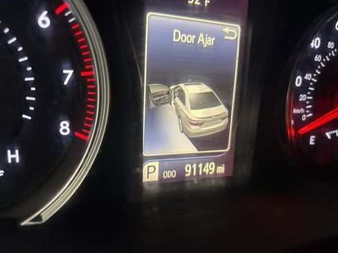 Used 2017 Toyota Camry SE w/ Four Season Floor Mat Package image 22