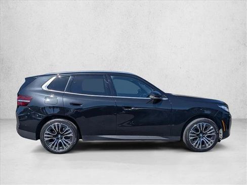 Used 2025 BMW X3 xDrive30i w/ Premium Package AWD/4WD image 4