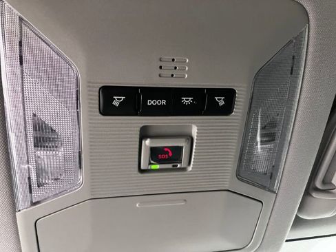 Used 2021 Toyota RAV4 XLE w/ XLE Grade Weather Package image 15