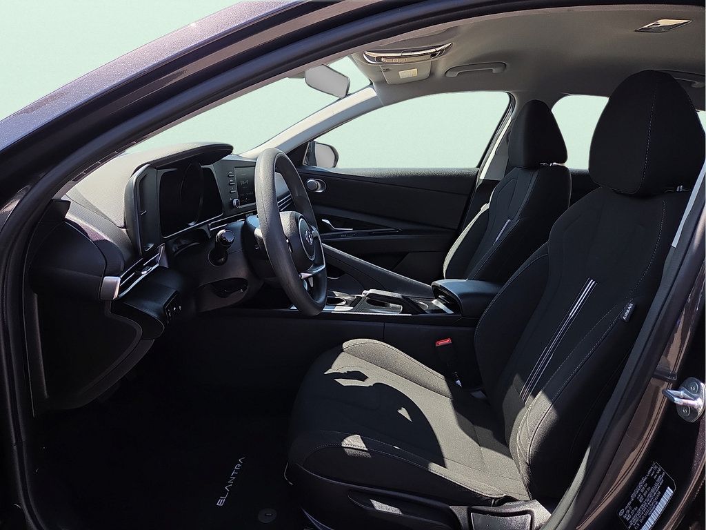 Used 2021 Hyundai Elantra SEL FWD image 16