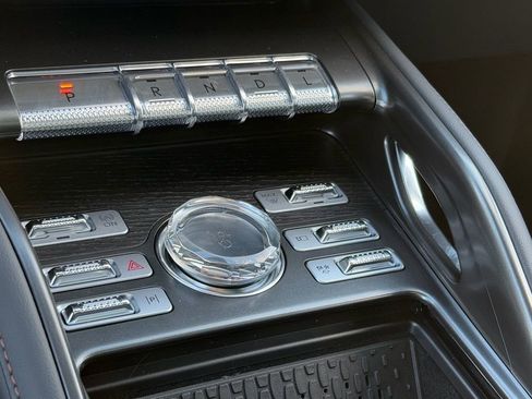 New 2026 Lincoln Nautilus Reserve AWD/4WD image 19