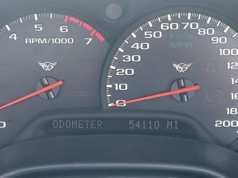 Used 2004 Chevrolet Corvette Base w/ Preferred Equipment Group image 13